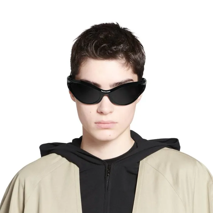 WomenMen Sunglasses Balenciaga Dynamo Round Sunglasses In Black