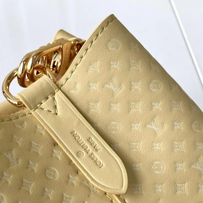 Women NeoNoe Bag Louis Vuitton Louis Vuitton M22599 Calfskin Yellow Nono BB 8211 Louis Vuitton Handbag Store