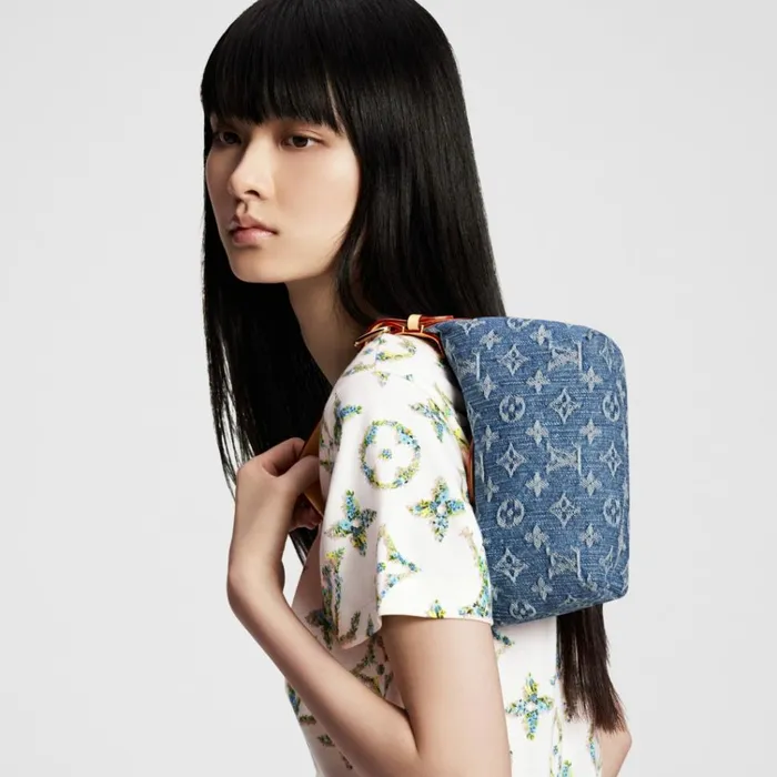 Women Shoulder and Totes Louis Vuitton Louis Vuitton M82949 Hills Pochette Denim Blue 8211 Louis Vuitton Handbag Store