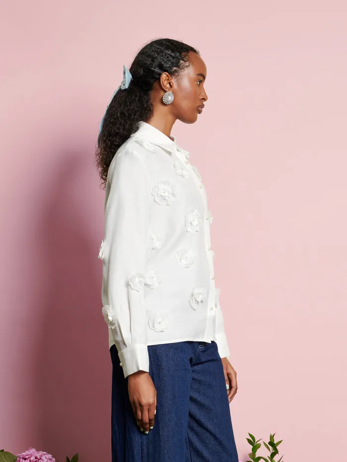 Women Sister Jane Tops DREAM Valley Flower Embellished Shirt Pearled Ivory