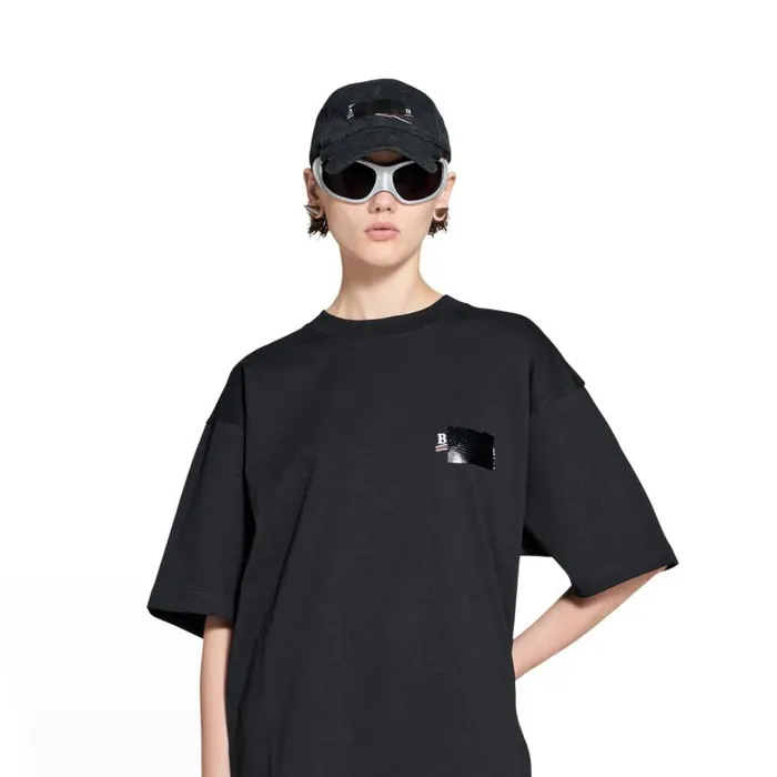 Women Tshirts Balenciaga Gaffer Tshirt Large Fit In Black