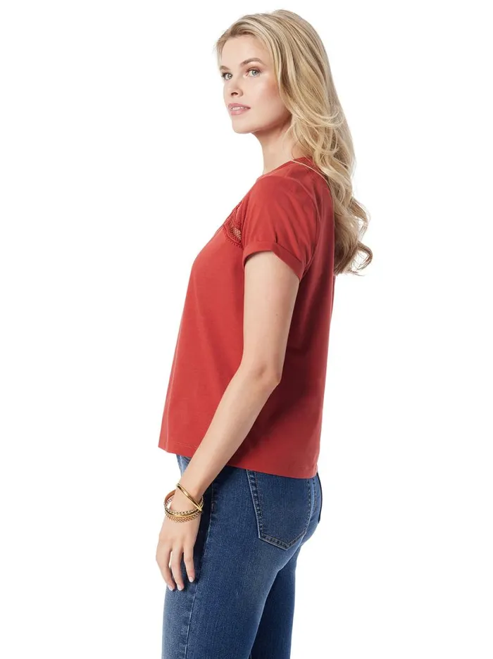 Women Tops and Tees Jessica Simpson Valeriya Tee In Chili Oil